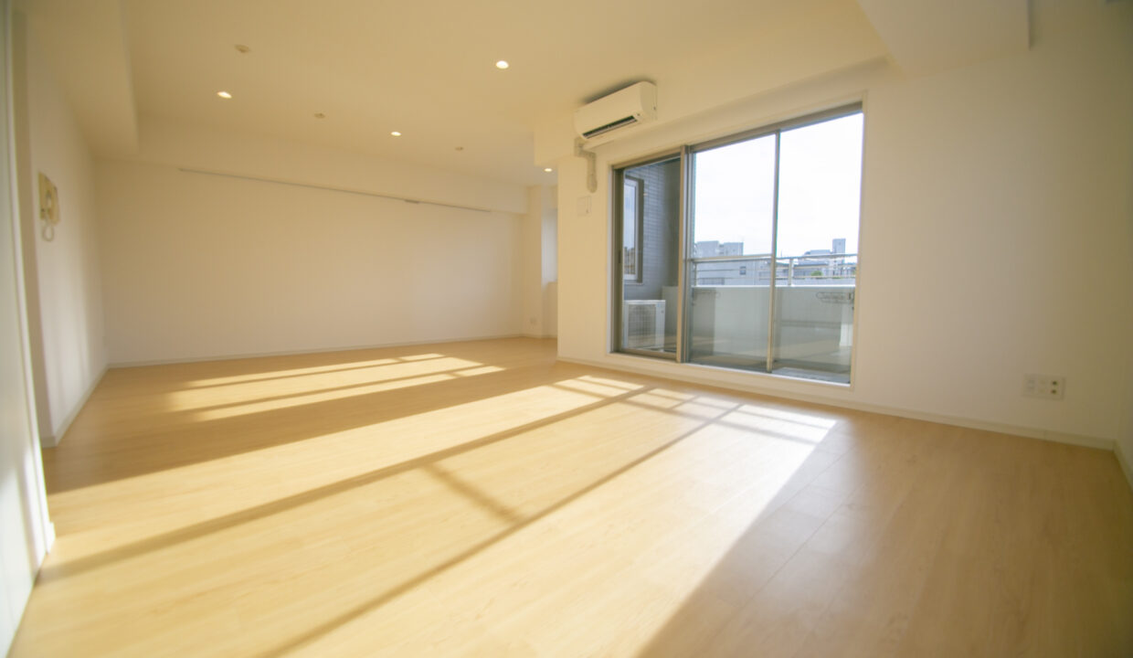 Apartments Higashiyama　LDK2